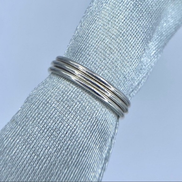 1.2mm- Sterling silver Smooth ring band, sterling silver dainty everyday ring. - Picture 7 of 8